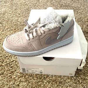 WMNS AIR JORDAN 1 LOW SE